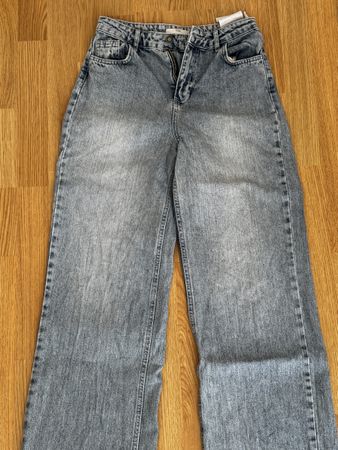 Jeans larghi, Taglia 34