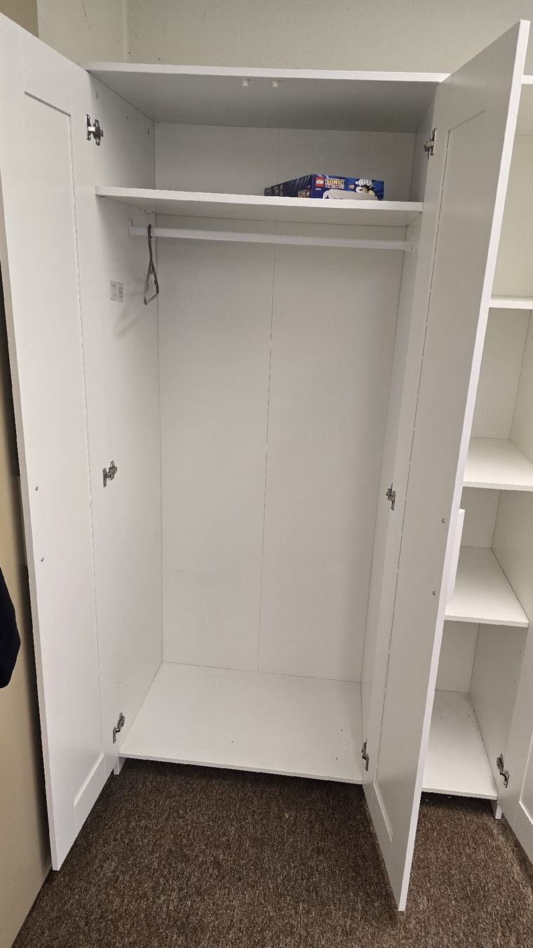 Ikea Schränke: Ikea Schrank Gratis – Gebraucht aus Rüti b. Büren von Law_96 2