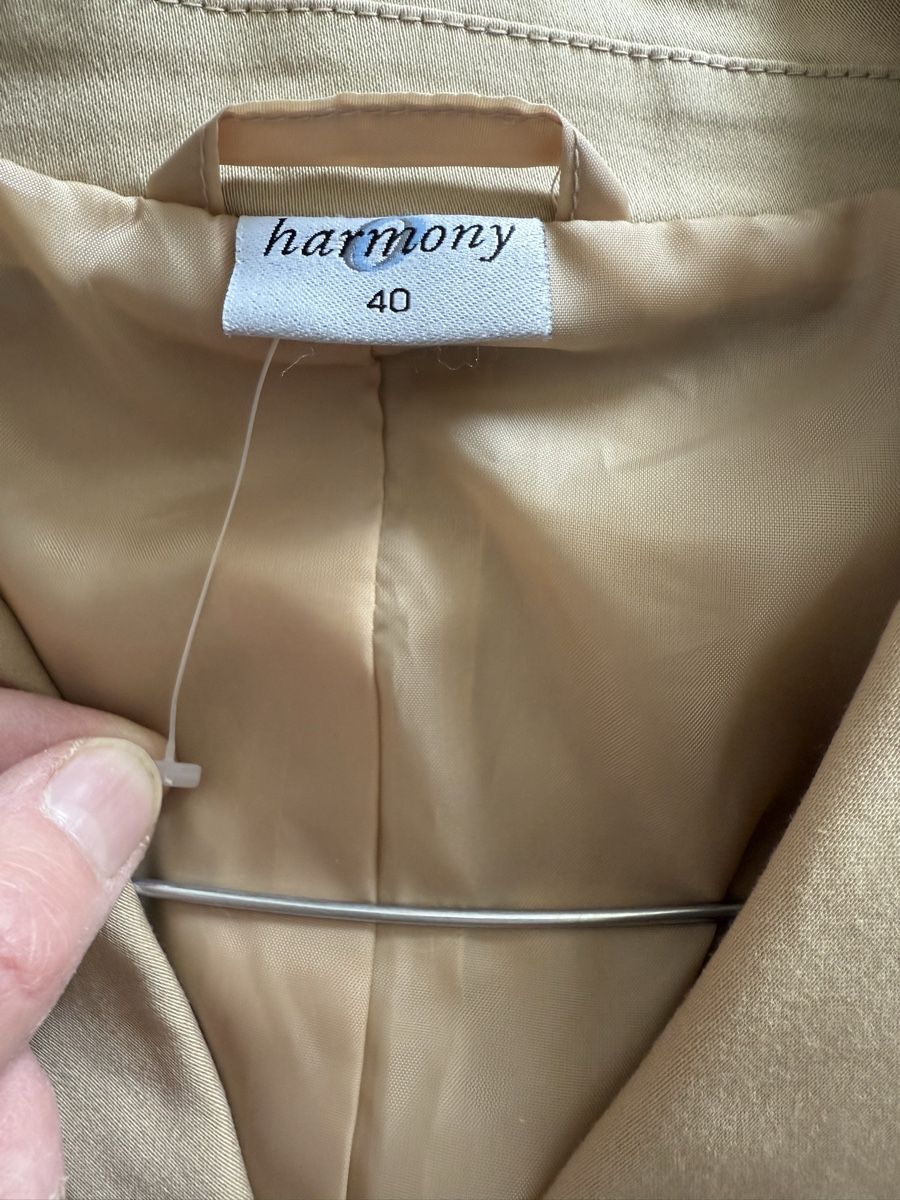 Completi & Tailleur: Beige Hosenanzug Gr. 40, harmony, – Nuovo (secondo la descrizione) da Zürich venduto da Herbion1 3