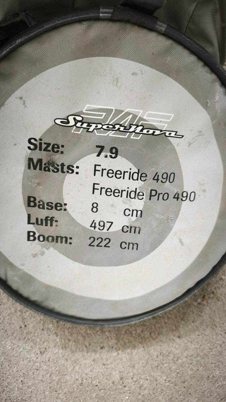 Surf: NEILPRYDE Windsurf-Segel 7.9 m2 – Usato da Würenlos venduto da Tinixy 3