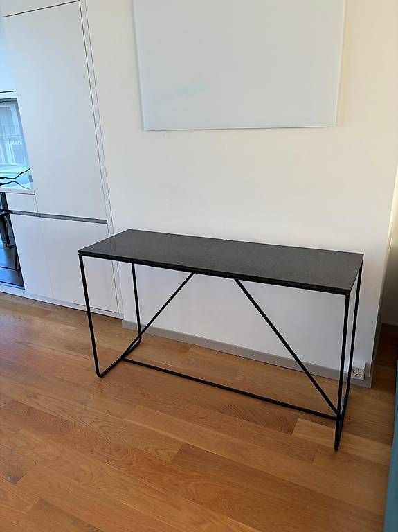 Scrivanie: Black marble desk – Usato da Zürich venduto da mar_lz8m 1