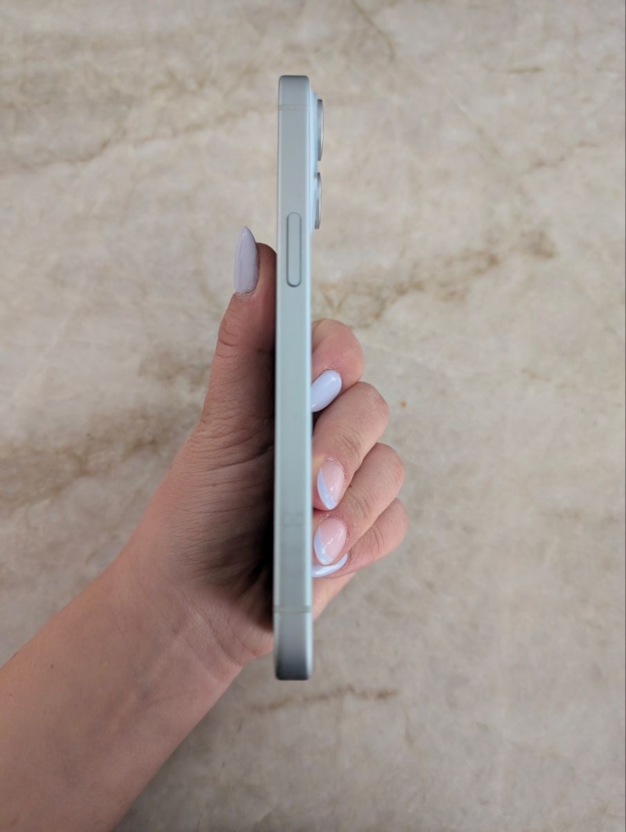 Apple Portables: Apple iPhone 15 258GB – D'occasion à Neuhausen par wait.for.it 2