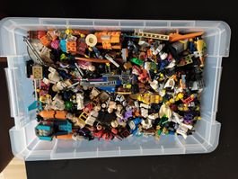 Lego Figuren und Teile Konvolut