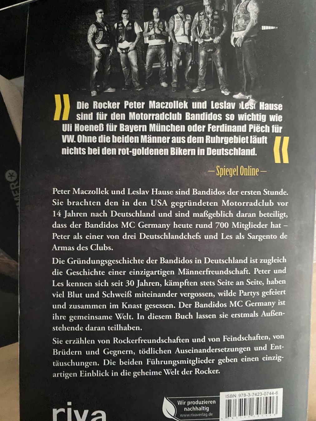 Bücher: Ziemlich Böse Freunde / Riva Verlag – Gebraucht aus Kilchberg ZH von Kenjan 1