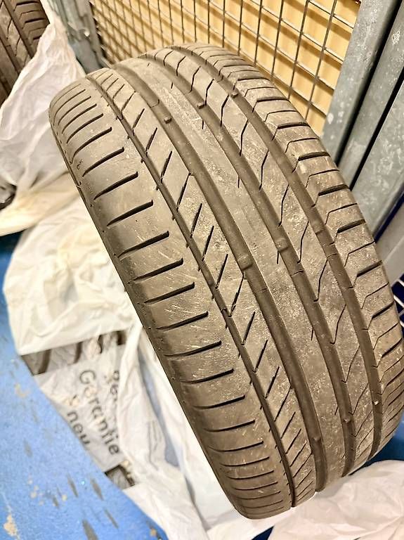 Sonstiges Schreiben & Zeichnen: 4 gomme estive con cerchi  225/45 R17 Y – Gebraucht aus Lugano von vla_9qrt 4