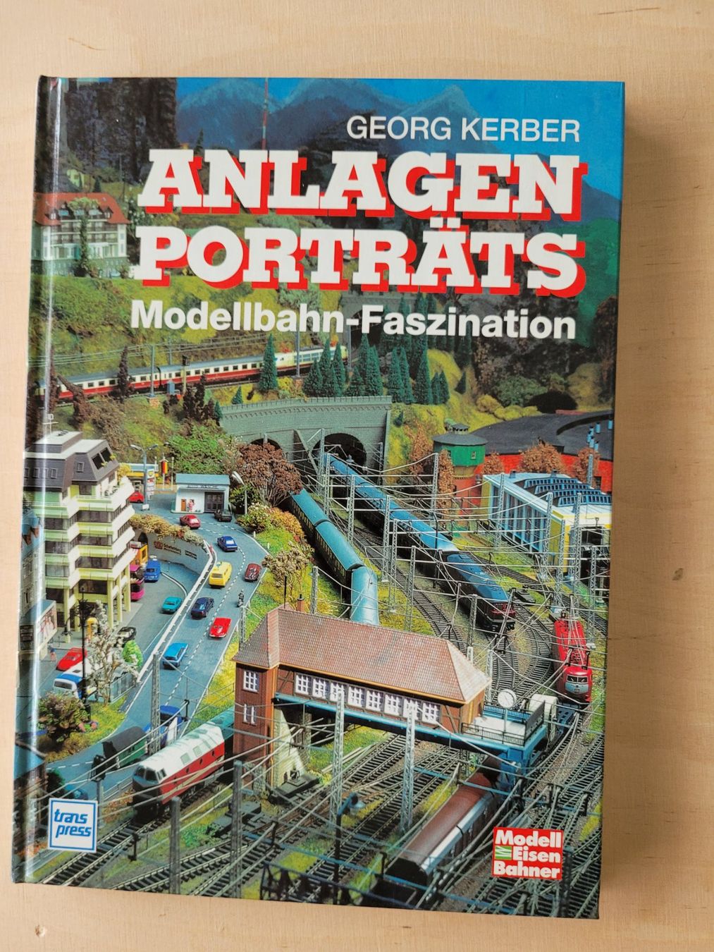Bücher: Anlagen Porträts – Gebraucht aus volketswil von ella1961