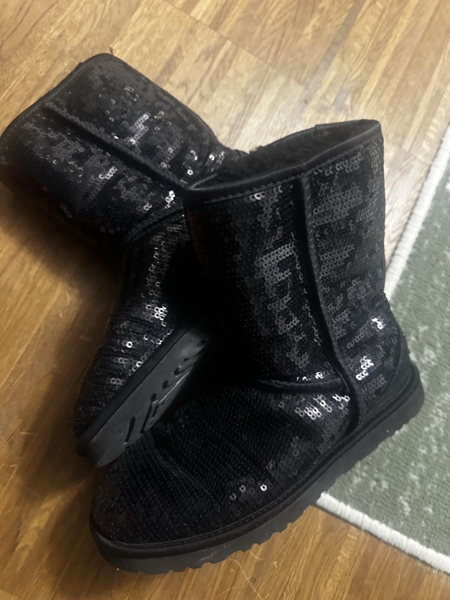 Damenschuhe: Ugg 37 – Gebraucht aus Zürich von Otatadene 2