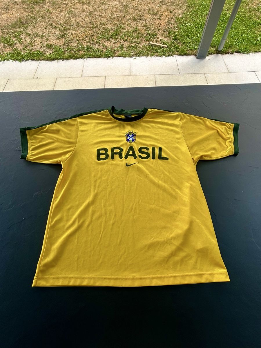 Nike Maillots de corps & Pantalons: Brasil Trokt  – Neuf (Voir description) à Büttikon AG par dam_bnc2
