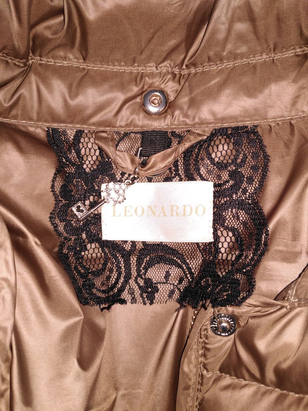 Jacken: Elegante Daunenjacke von Leonardo Gr.40 – Gebraucht aus Kriens von Wolly85 5