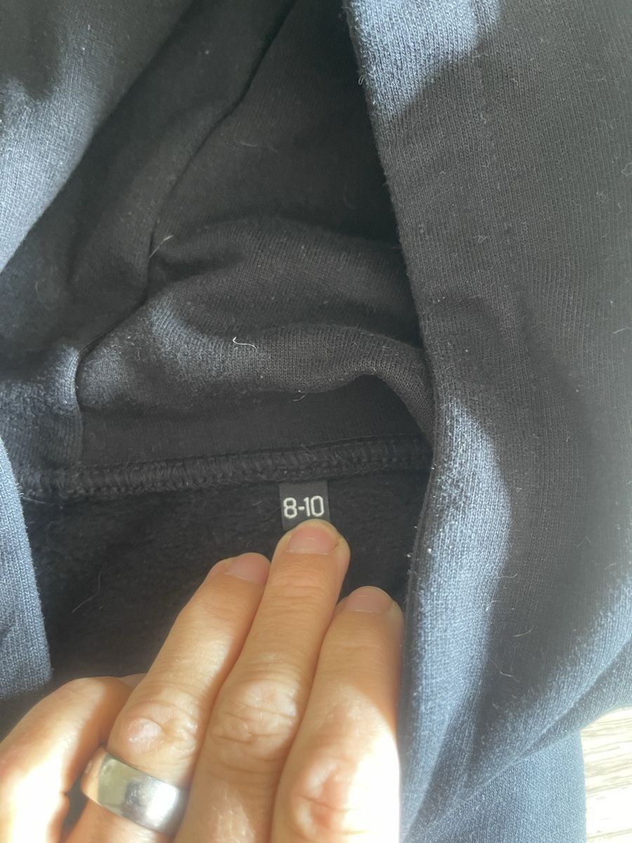 Pulls et sweat-shirts: YB- Hoodie  – D'occasion à Münsingen par MCMLXXXI 1