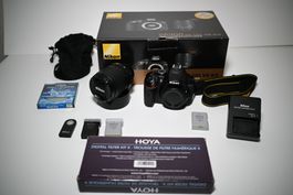 Nikon D5300 18-105 VR + divers accessoires