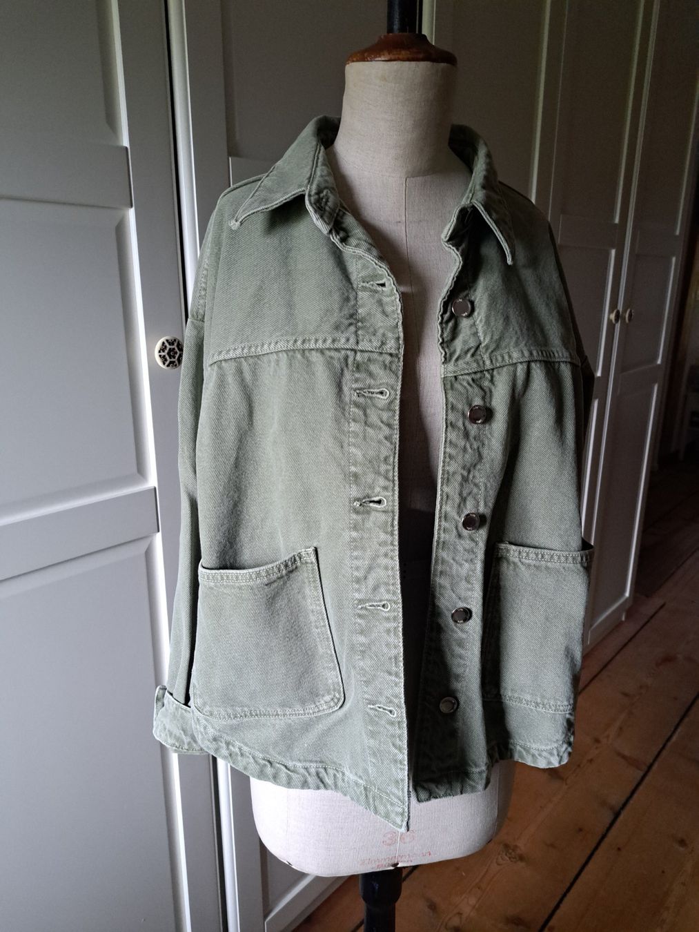 Zara Giacche: Oversize Jeansjacke von Zara – Usato da Gutenburg venduto da Ras81 1