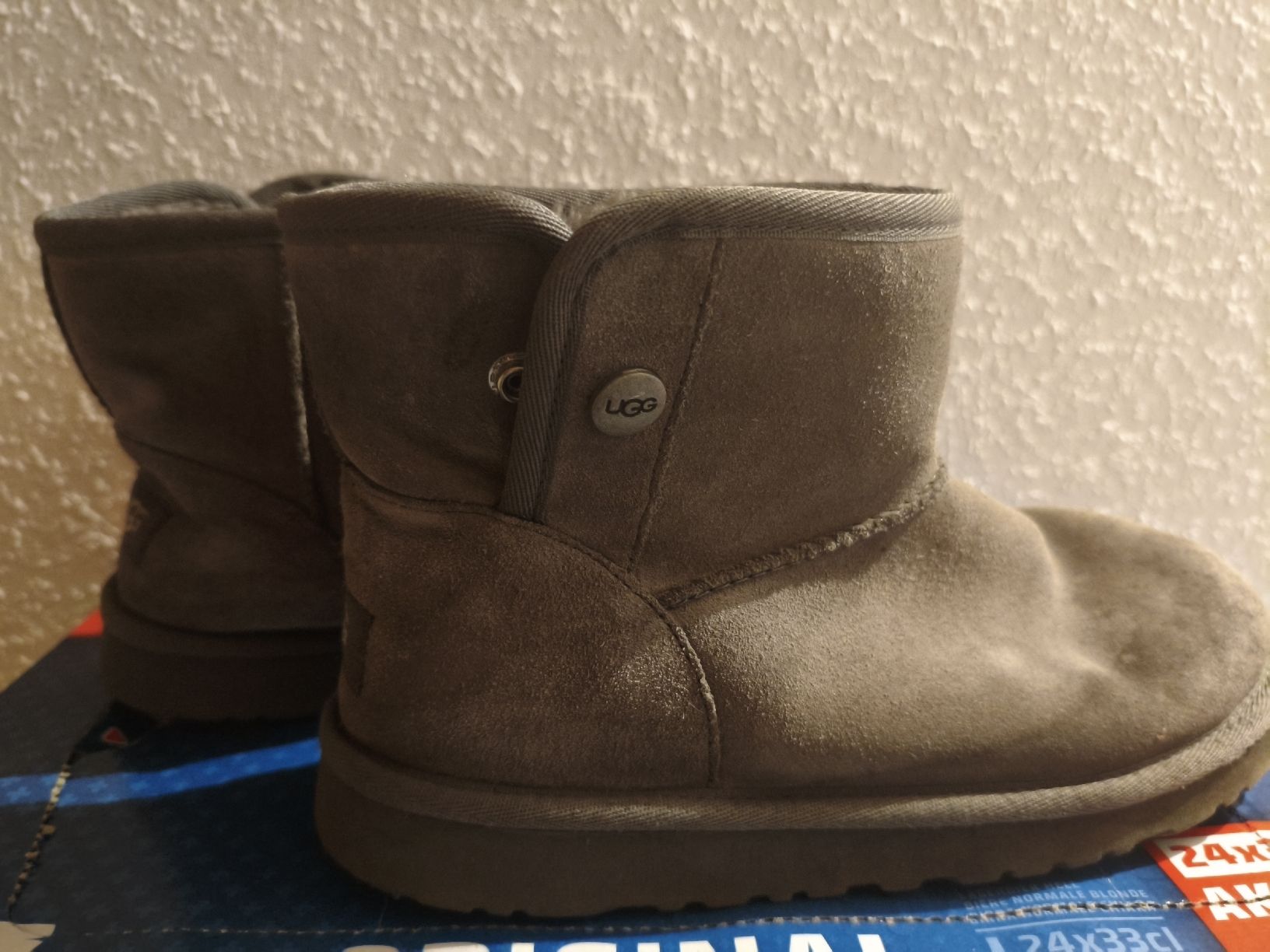 Ugg Damenschuhe: scarpe Ugg numero 36  – Gebraucht aus Bioggio von OresteIronix