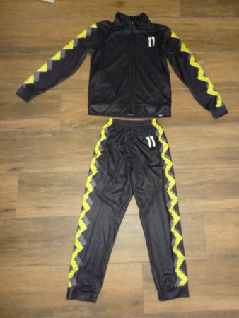 Ensemble de sport enfant 10-12ans
