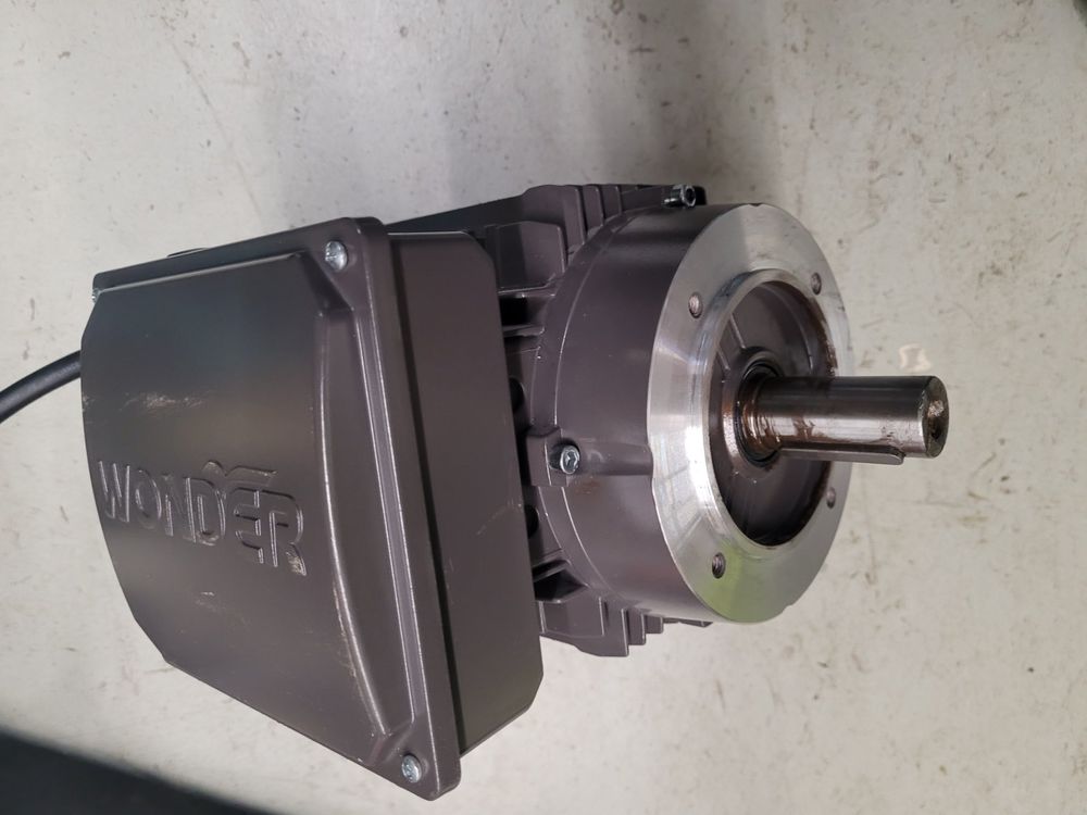 Liftmaster opsteekmotor (LM3800W) direct op de as inclusief WiFi - De Rooij Garagedeuren