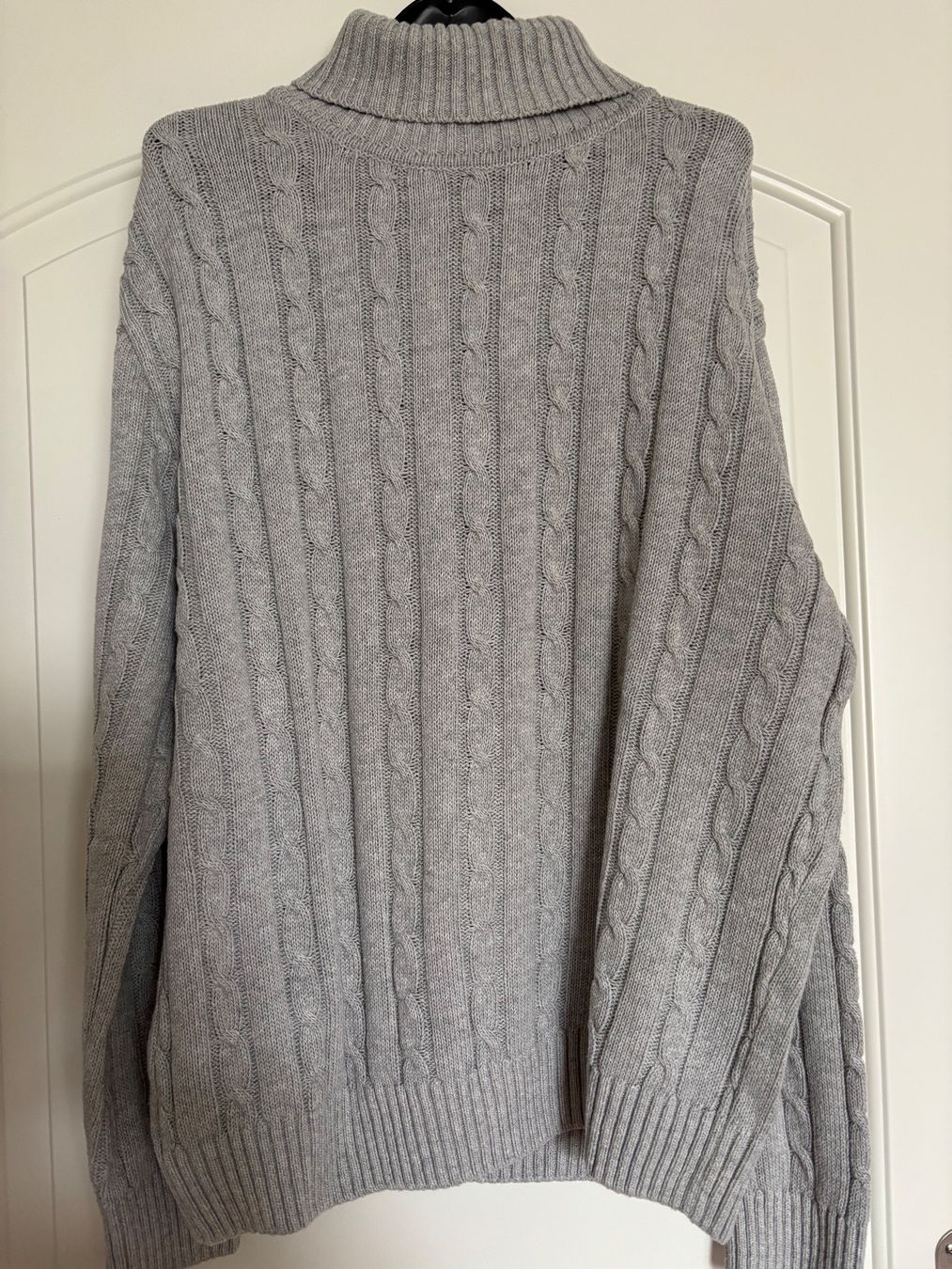 Maglioni & Felpe: Rollkragen Pullover hellgrau 50 – Usato da Balsthal venduto da Uroby 1
