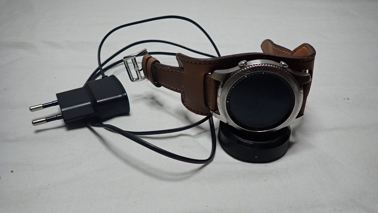 Samsung Smartwatch: SAMSUNG Gear S3 Classic – Usato da Mettmenstetten venduto da Nose 2