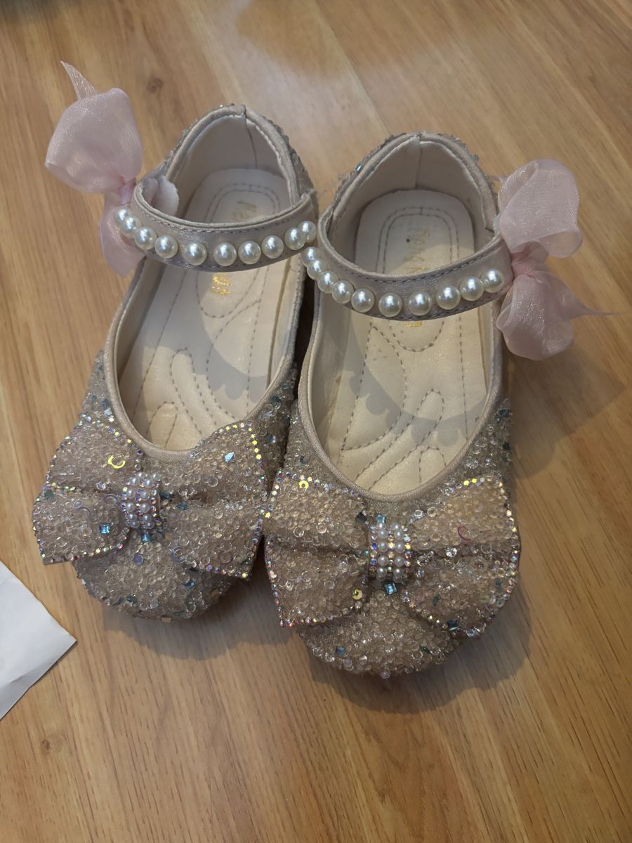 Scarpe per ragazze: Prinzessinnenschuhe – Usato da volketswil venduto da Sisi521