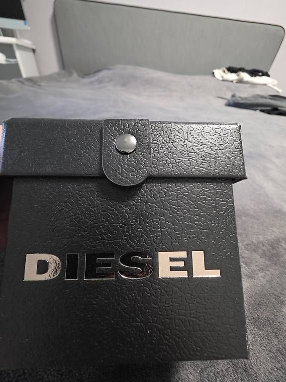 Smartwatch: DIESEL SMARTWATCH – D'occasion à Egliswil par Steffen1979 2