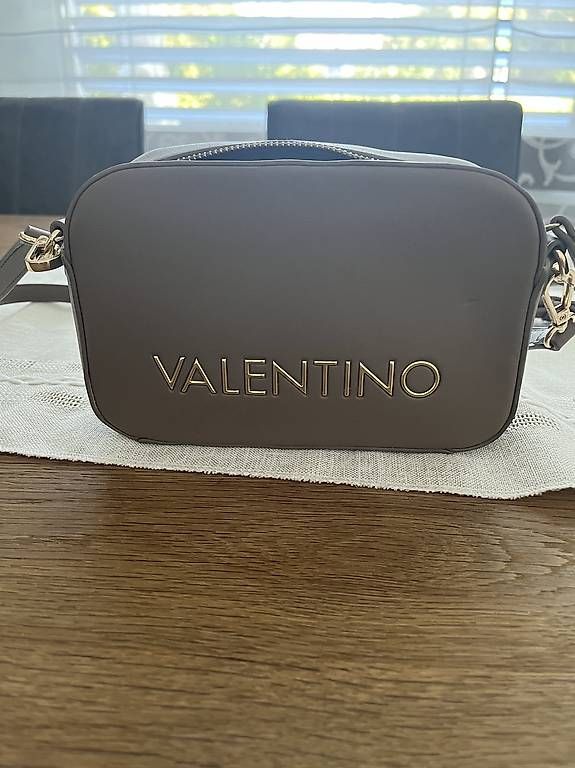 Taschen für Damen: Handtasche Valentino – Gebraucht aus Möhlin von Cello22