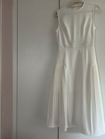 wunderschönes, weisses Ausgehkleid mit Sonnenplisses, Gr. XS