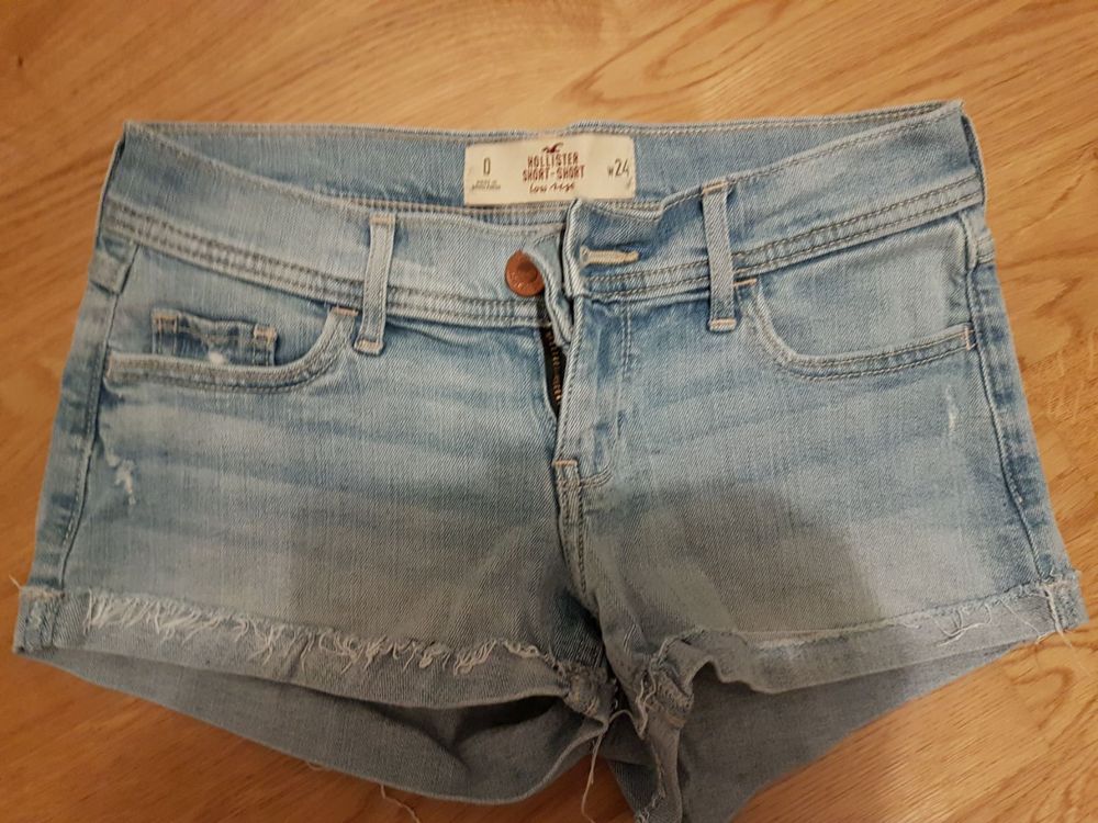 2 Hollister Hotpants Shorts Gr. XS W34 Kaufen auf Ricardo