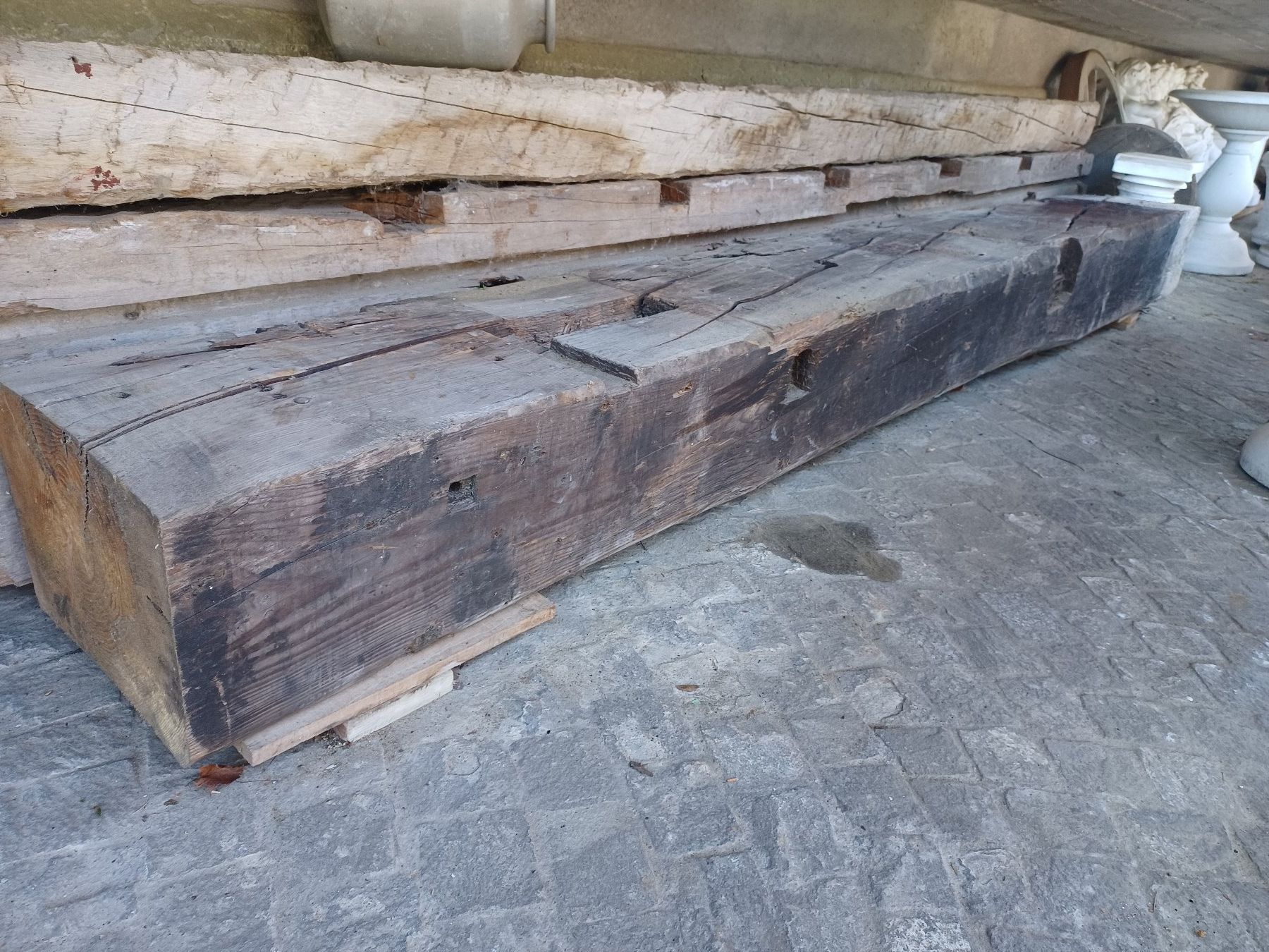 Articoli in legno: Holzbalken – Usato da Wangen a.Aare venduto da Schneckenparadies