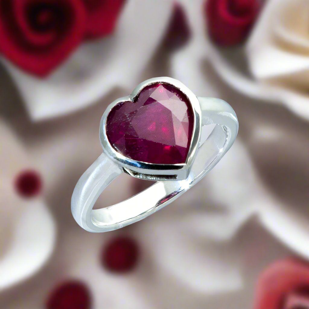 Anelli: Rubin Herz Ring (4.8ct.) Handmade – Nuovo e nell'imballaggio originale da Zürich venduto da GOS08