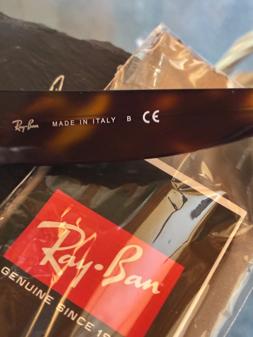 Ray-Ban Occhiali & Lenti: RAY BAN – Nuovo (secondo la descrizione) da Rümlang venduto da har_z6qv 2