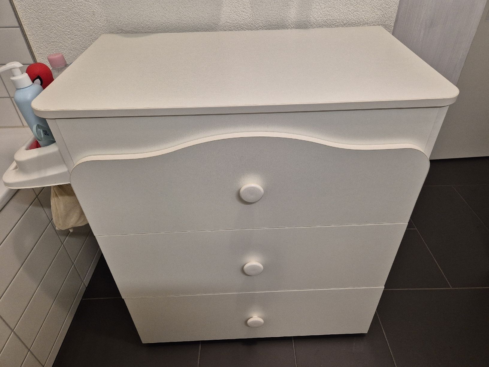 Cassettiere: Badezimmer kommode – Usato da Lenzburg venduto da wojcikar 3