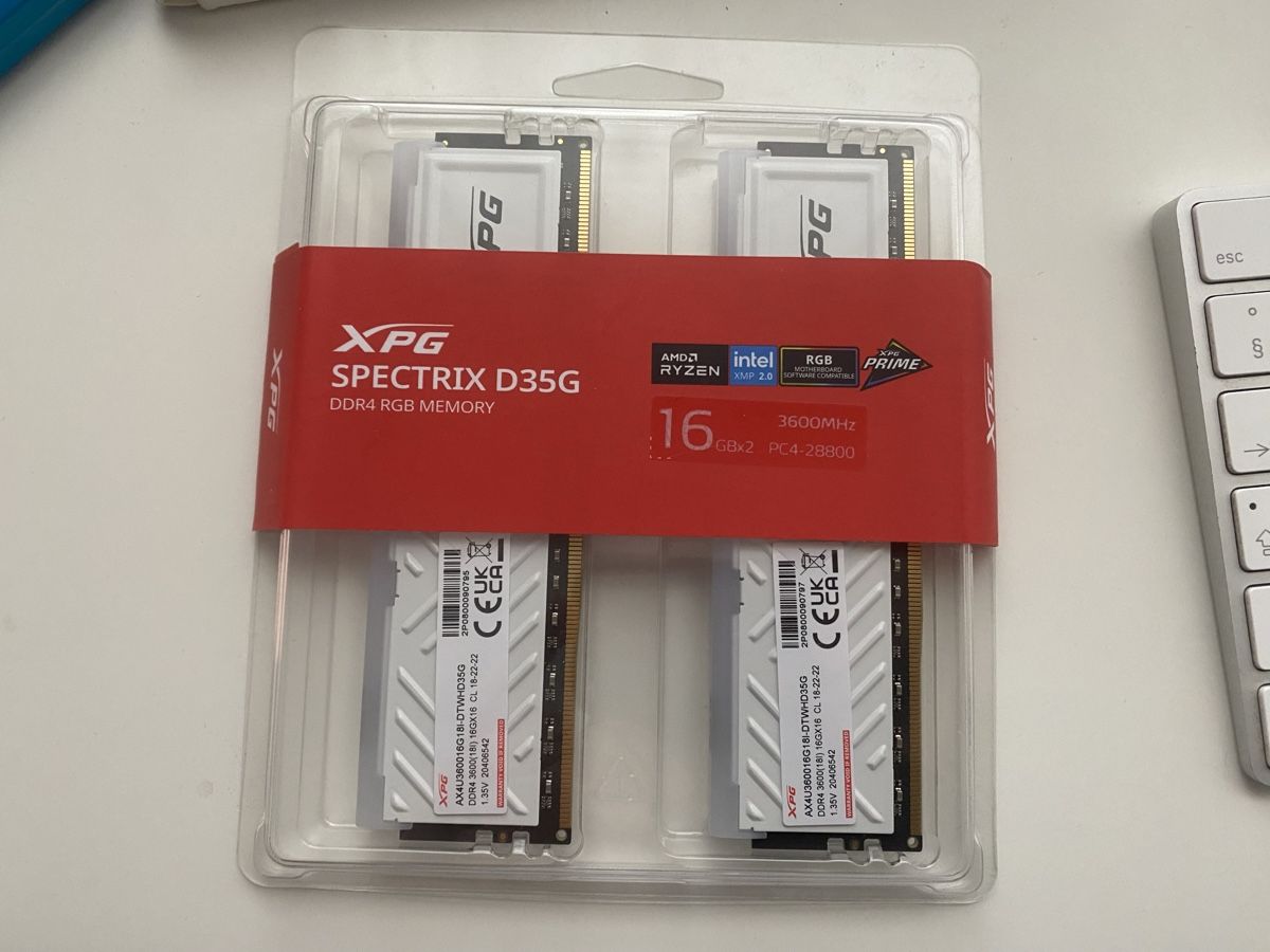 Memoria / RAM: Adata RAM XPG Spectrix D35G RGB 2x16GB DDR4 – Nuovo e nell'imballaggio originale da Zürich venduto da Tavares2077
