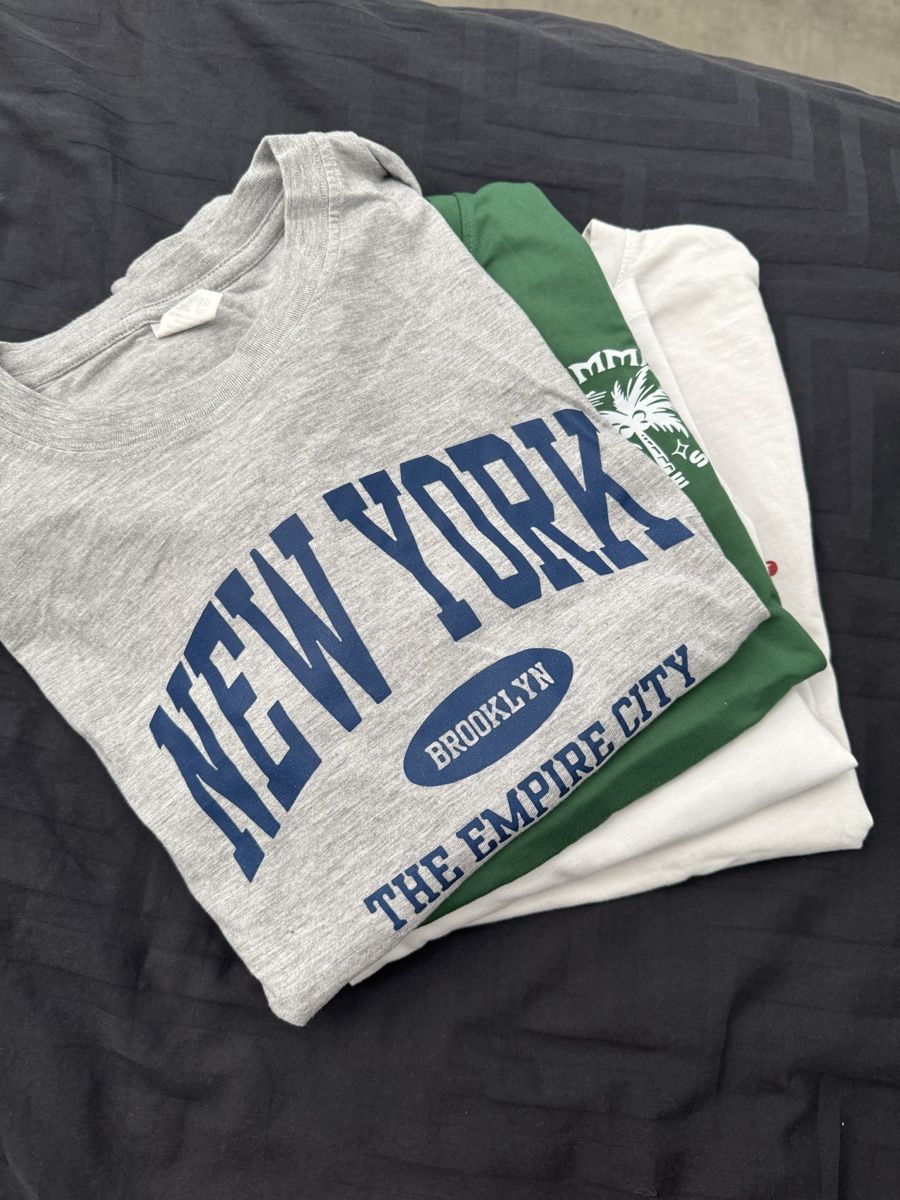 Kleiderpakete: T-Shirts – Gebraucht aus Ruswil von Sandra18931995 1