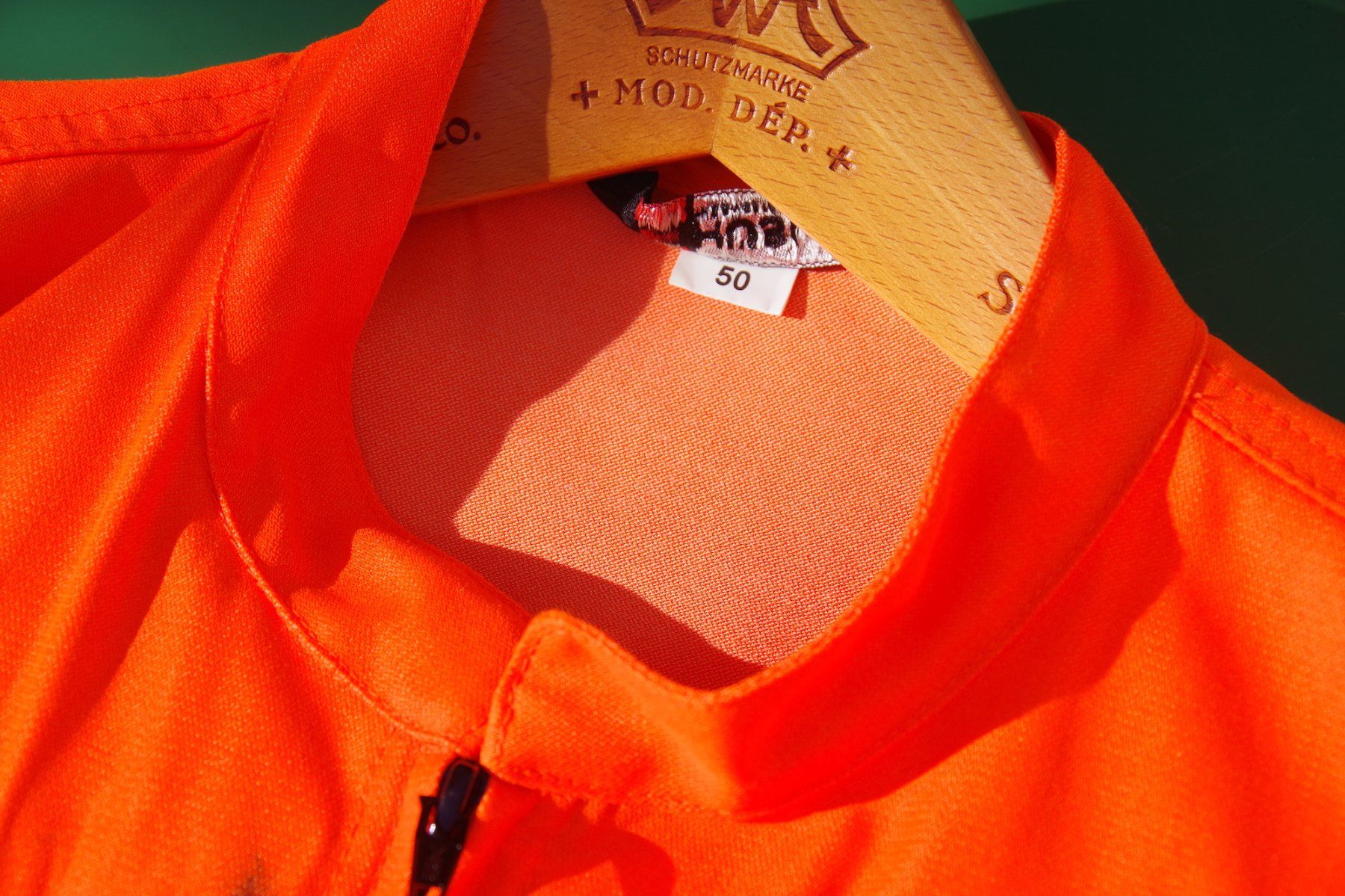 SBB/CFF/FFS Uniformes: SBB-Jacke, orange mit Reflexstreifen, Grösse 50 – D'occasion à Frauenfeld par Danielpwiedmer 2