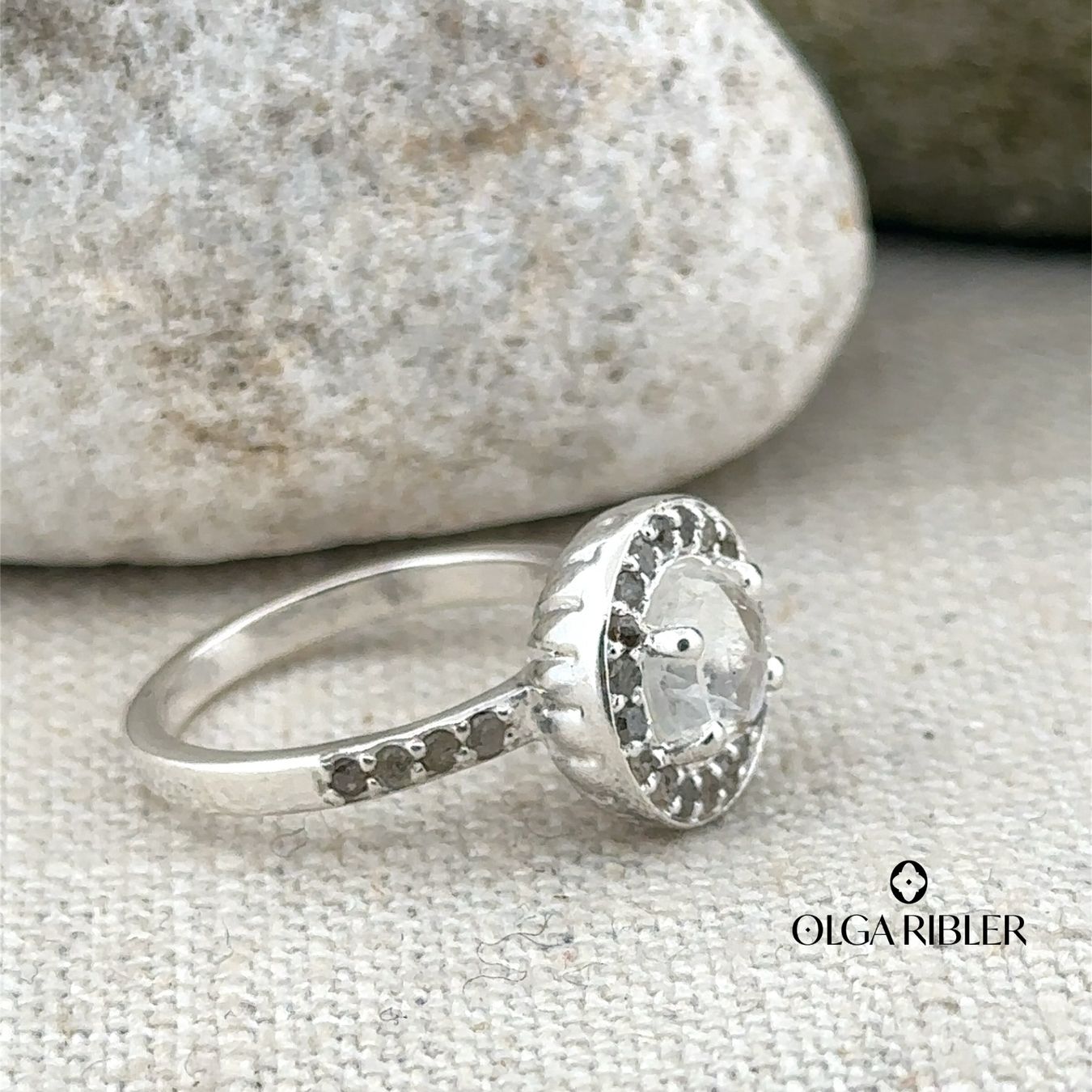 Olga Ribler Anelli: Silber Ring 925 mit Mondstein Diamanten Grösse 52 – Nuovo (secondo la descrizione) da Luzern venduto da Schmuckoutlet 5