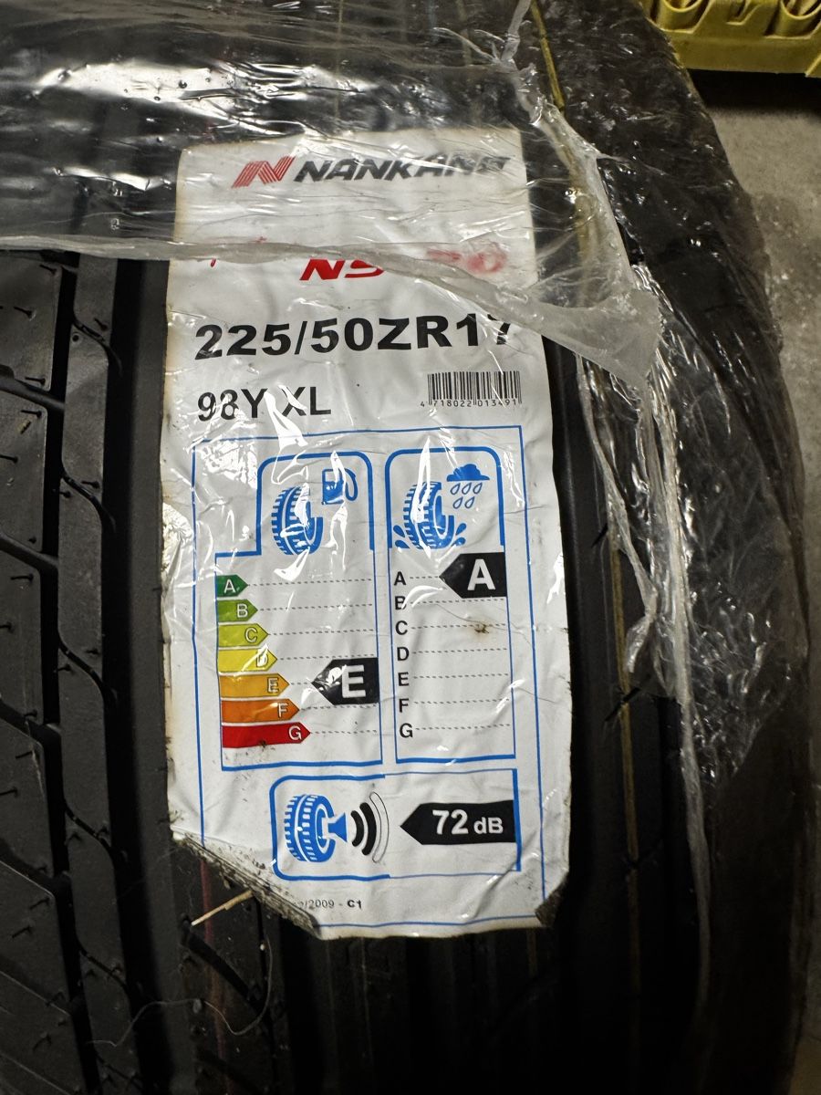 Nankang Pneumatici & Ruote complete: 225 50 R 17 – Nuovo e nell'imballaggio originale da Schöfflisdorf venduto da Siska76