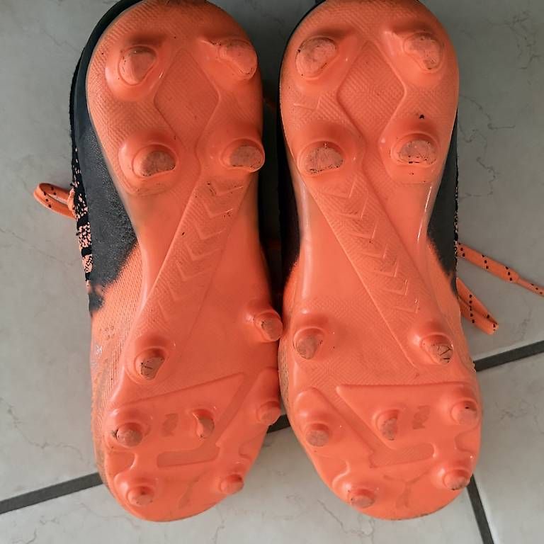 Puma Schuhe für Jungen: Fussballschuhe Grösse 33 – Gebraucht aus Zimmerwald von wuff81 2