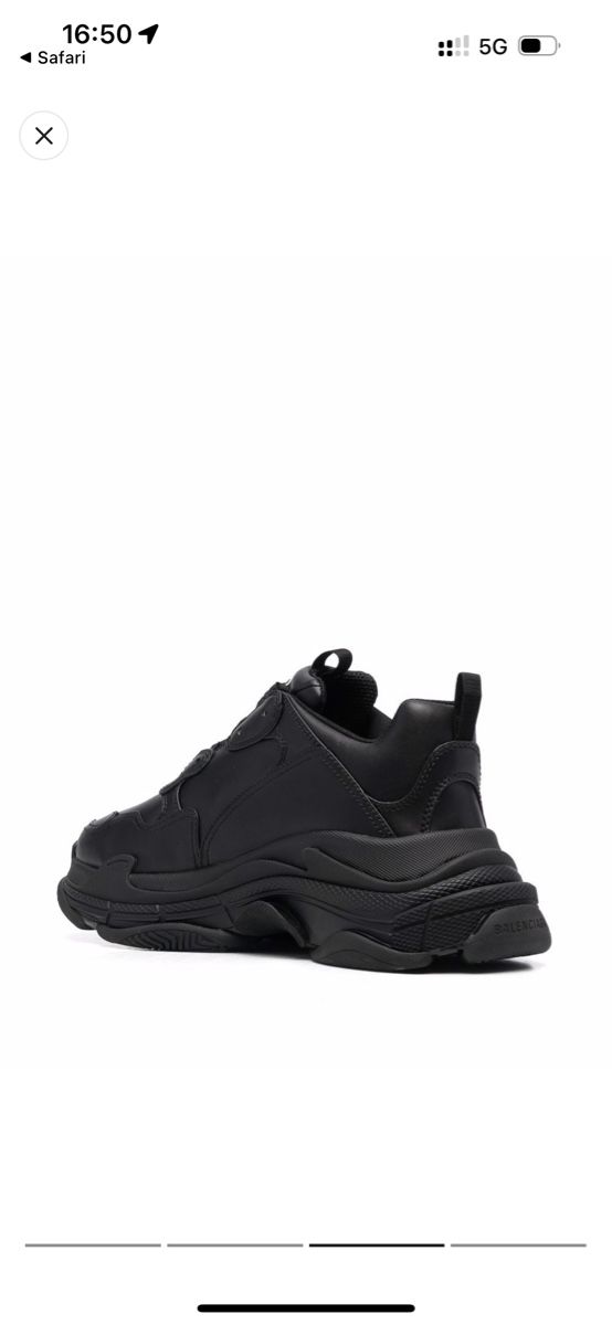 Balenciaga Herrenschuhe: Balenciaga Triple S Black Grösse 45 – Gebraucht aus Winterthur von  9