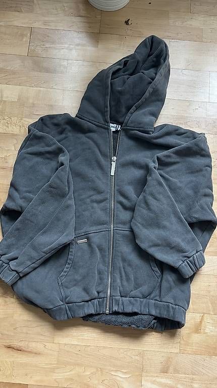 Giacche: Peso Raws Zipper – Usato da Mörschwil venduto da eli_7b5m