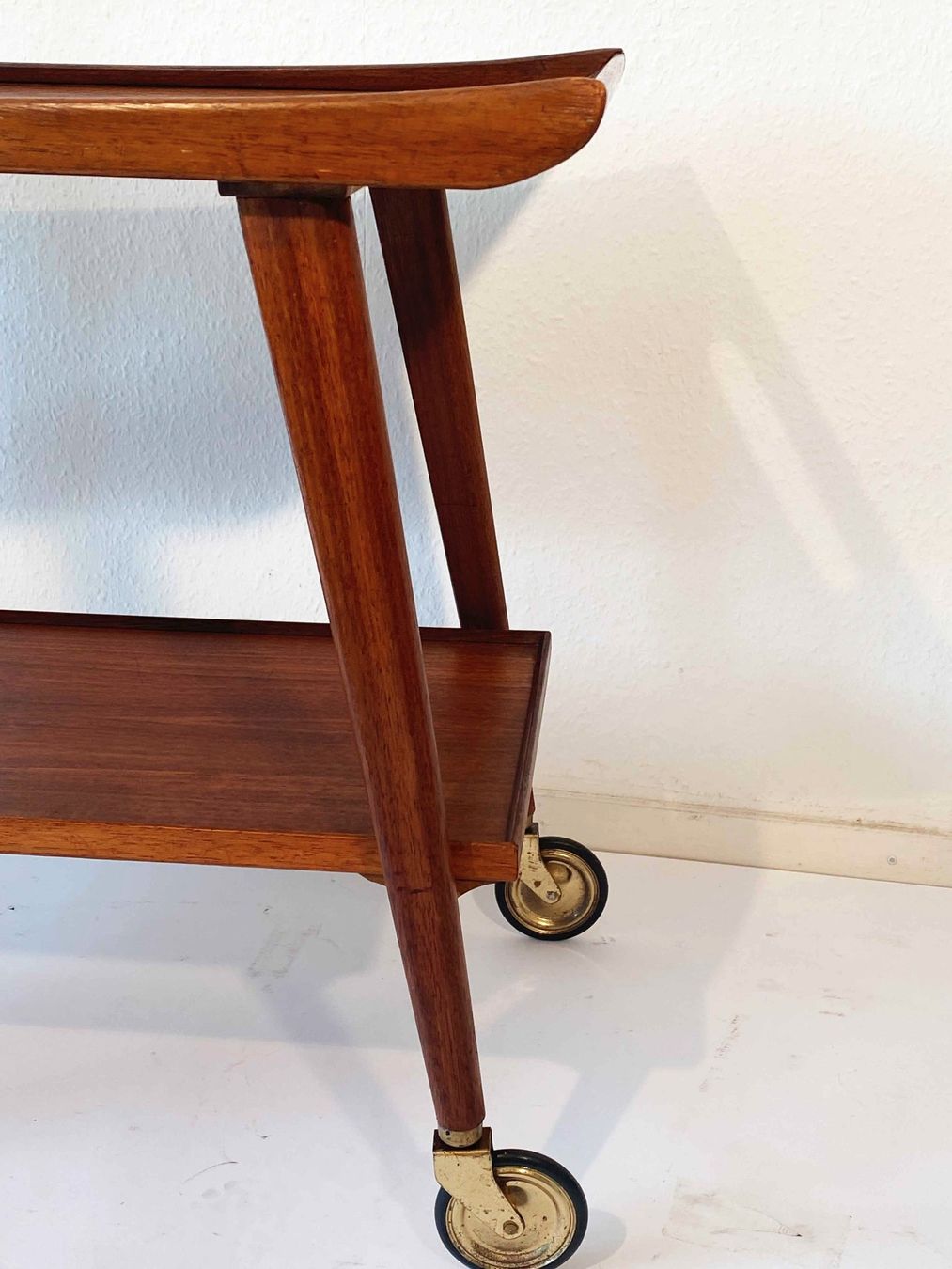 Carrelli di servizio: Teak Servier Wagen von Opal – Usato da Beringen venduto da Kultgut 4
