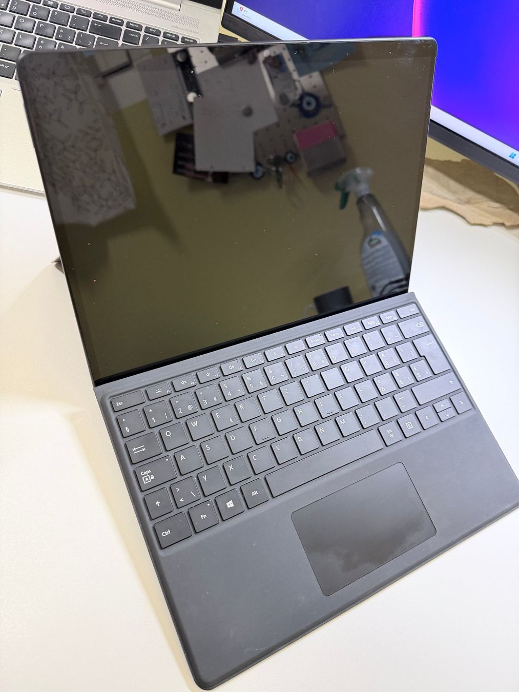 Microsoft Notebook: Microsoft Surface Pro 7 - Top Zustand - Inkl. Zubehör! – Usato da Unterengstringen venduto da hausraus