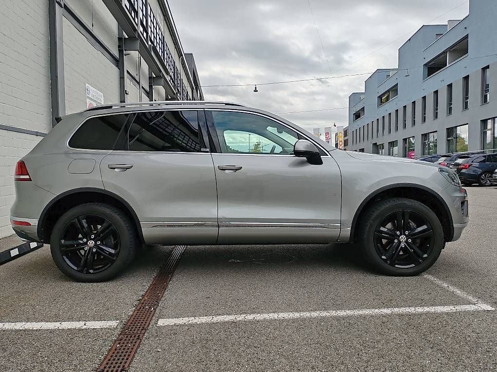 VW Automobili: VW Touareg 3.0 V6 TDI Executive – Usato da Bünzen venduto da Kriss86 3