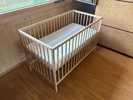 Babybett / höhenverstellbar
