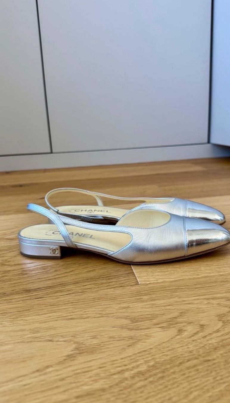 Chanel Scarpe da donna: Chanel Slingbacks Silver, Size 38,5, Great Condition! – Usato da Münchenstein venduto da mag_ck5y 1