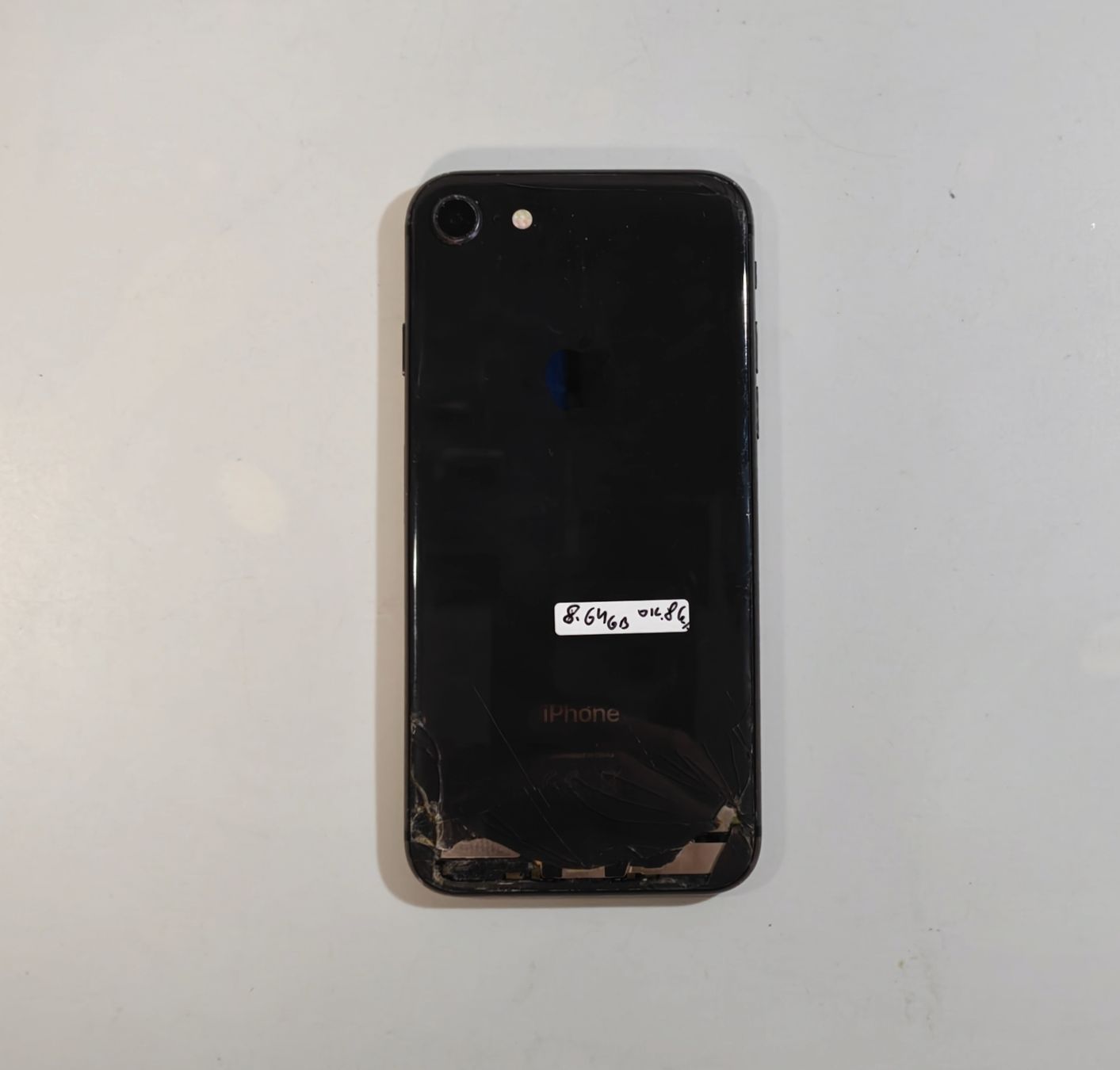 Apple Portables: iPhone 8 64GB – D'occasion à Ehrendingen par Rocky985 1
