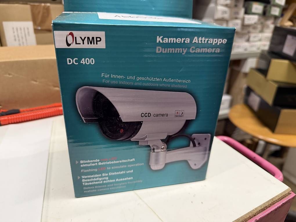 Fotocamera: neue Kamera Attrappe mit Blinklicht – Nuovo e nell'imballaggio originale da Necker venduto da liq24 1