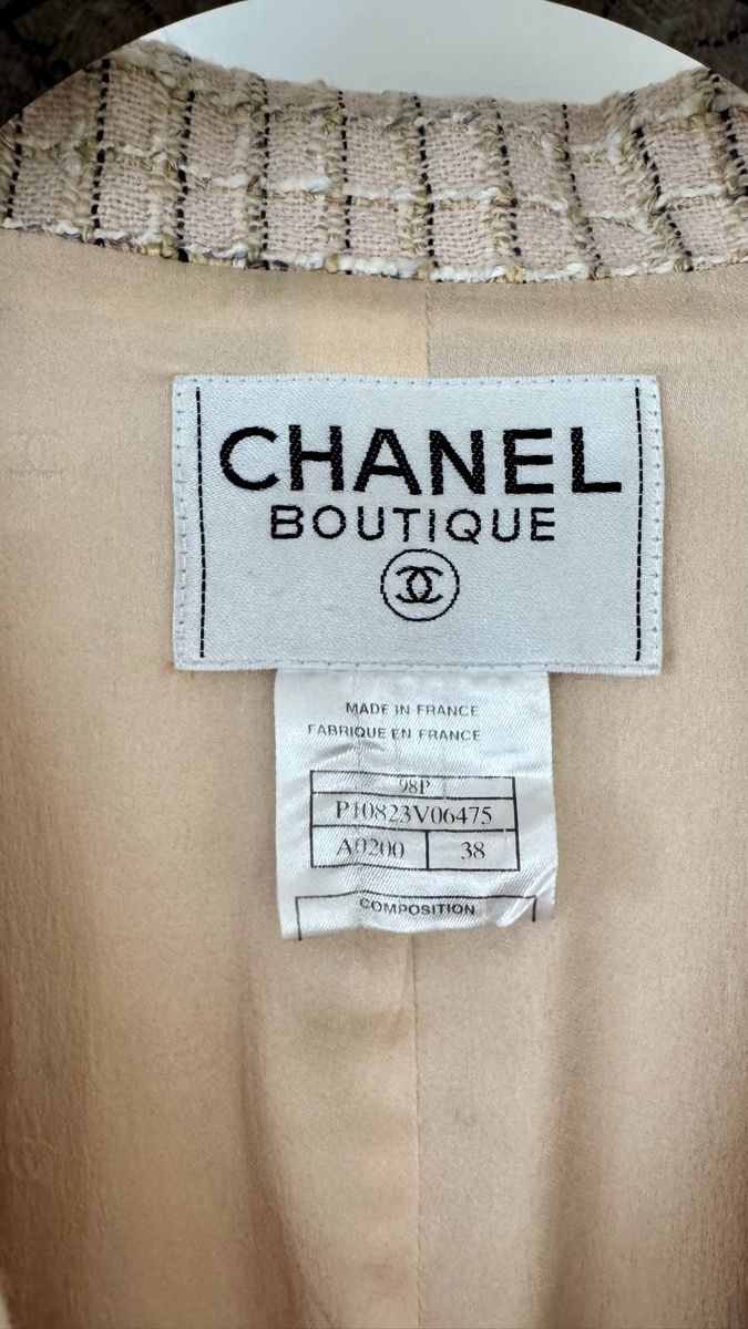 Chanel Jacken: Chanel Blazer , FR 38 – Gebraucht aus Dübendorf von Pink.Blue 2