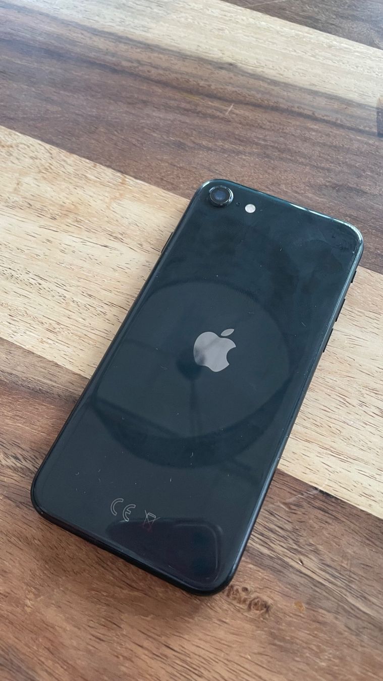 Apple Telefoni cellulari / Smartphones: Iphone SE 2 - defekt – Difettoso da Turbenthal venduto da Huldrich 1