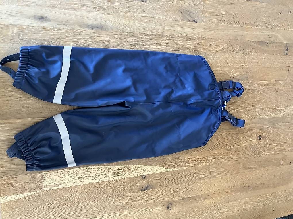 Kleiderpakete & -sets: Regenjacke/Regenhose Gr.92 – Gebraucht aus Roggwil BE von waelchli87 2