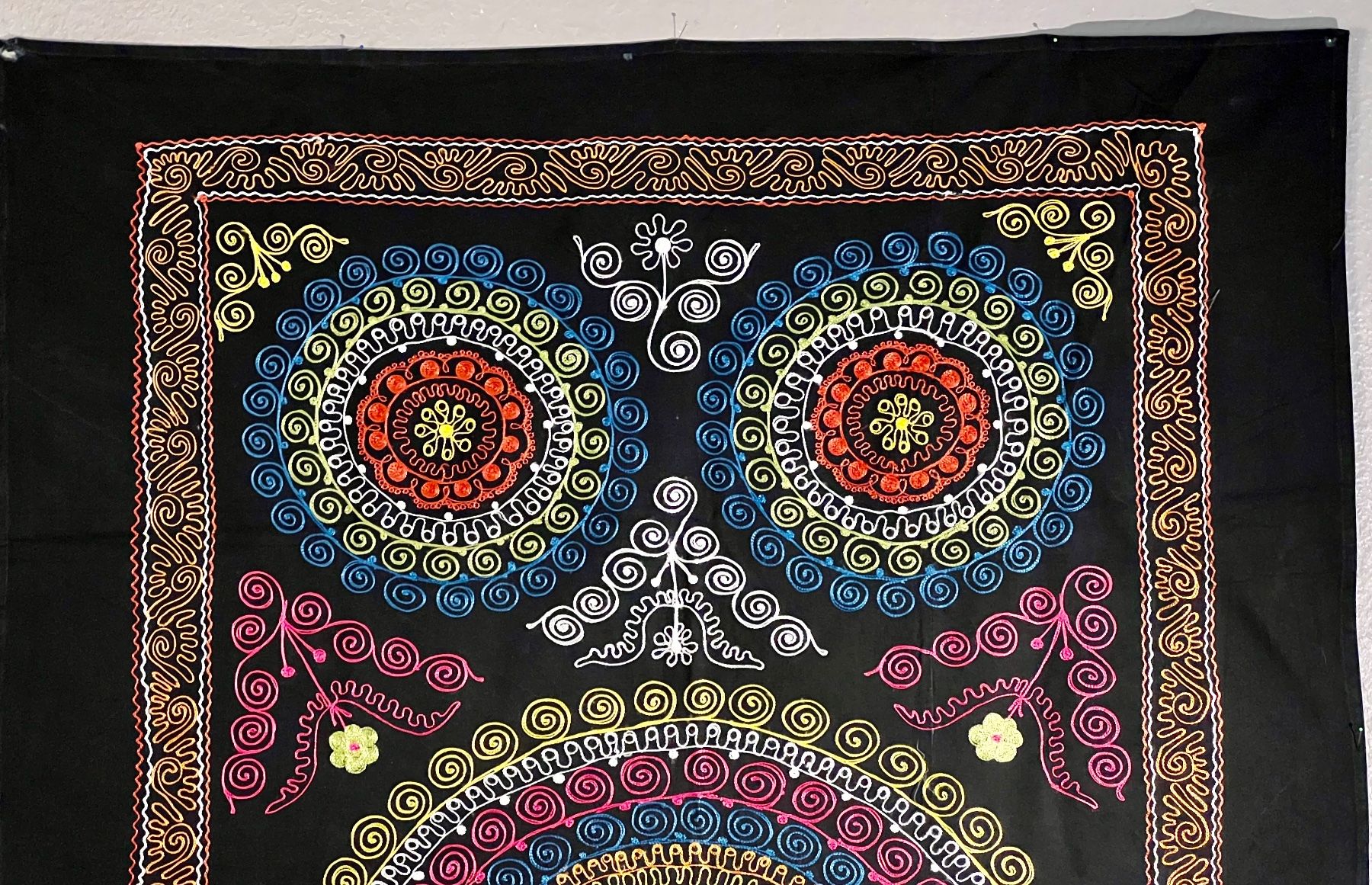 Stoffe: Nappe ou tenture, coton brodé, Inde-Pakistan – Gebraucht aus Genève von DELIRBEADS 2