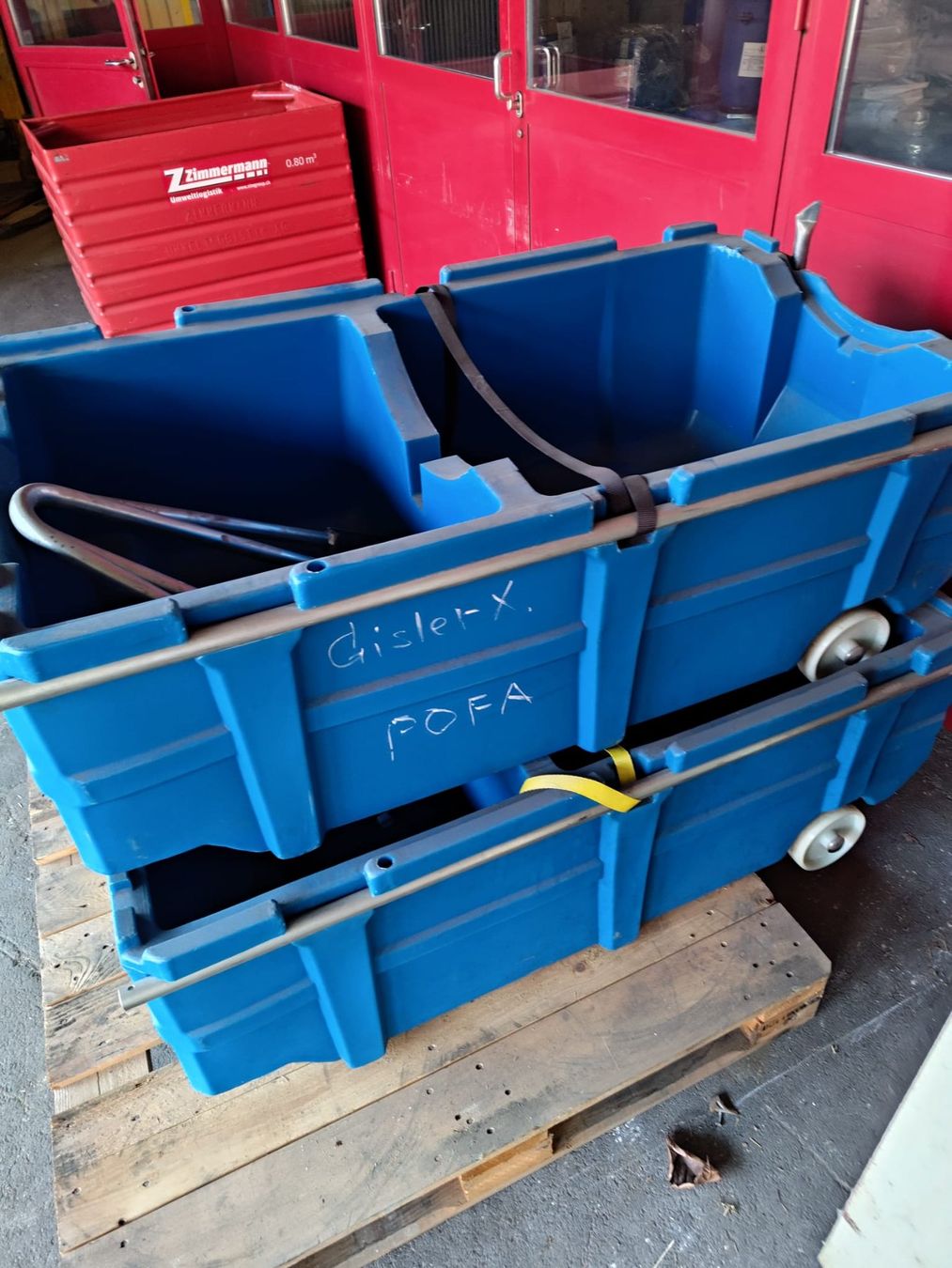 Imbuti & Collettori olio: Auffang behlter – Usato da Altdorf UR venduto da cue_mf9b 3